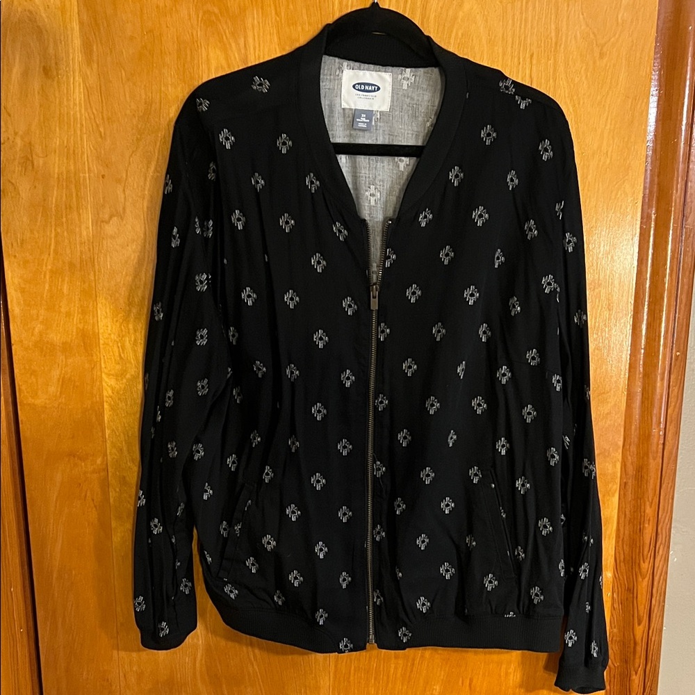 Old Navy Black and White Knit lightweight jacket - Picture 2 of 3